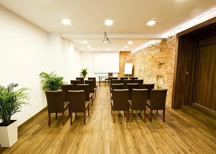 לינה וארוחת בוקר Kolor Restauracja 3*