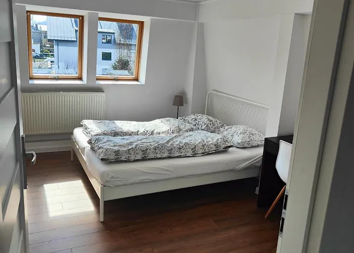 לינה וארוחת בוקר Kolor Restauracja אוסטראון