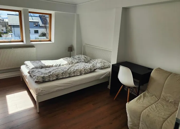 Kolor Restauracja לינה וארוחת בוקר אוסטראון